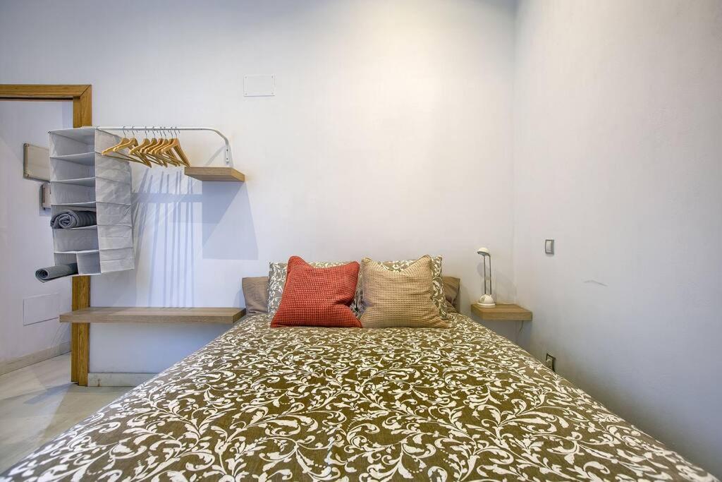 شقة Cozy Getaway In مدريد المظهر الخارجي الصورة